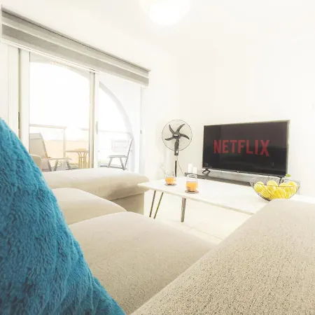 Pandora איה נאפה